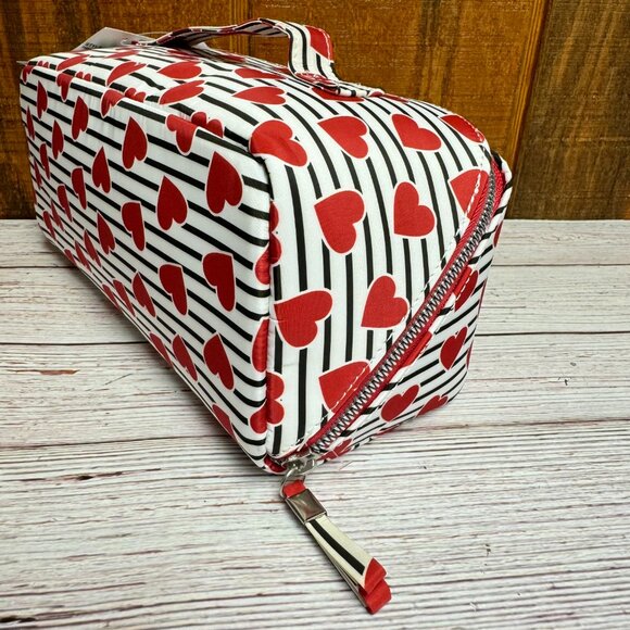 Stella & Max Zip Around Travel Case – Heart Stripe - Picture 3 of 5